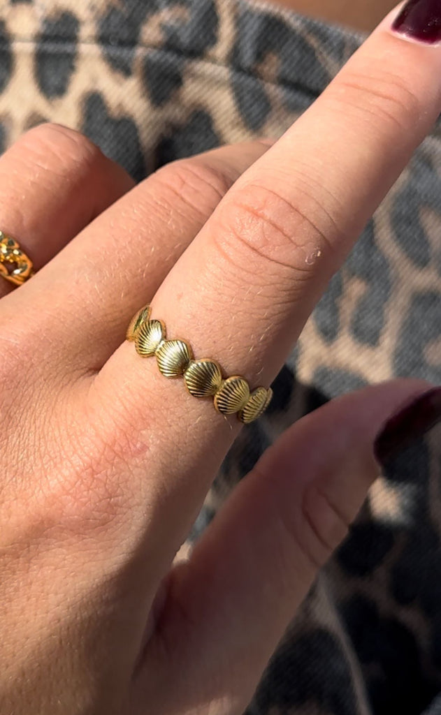 Smykkeli Copenhagen Ring - Shell - Golden Colour